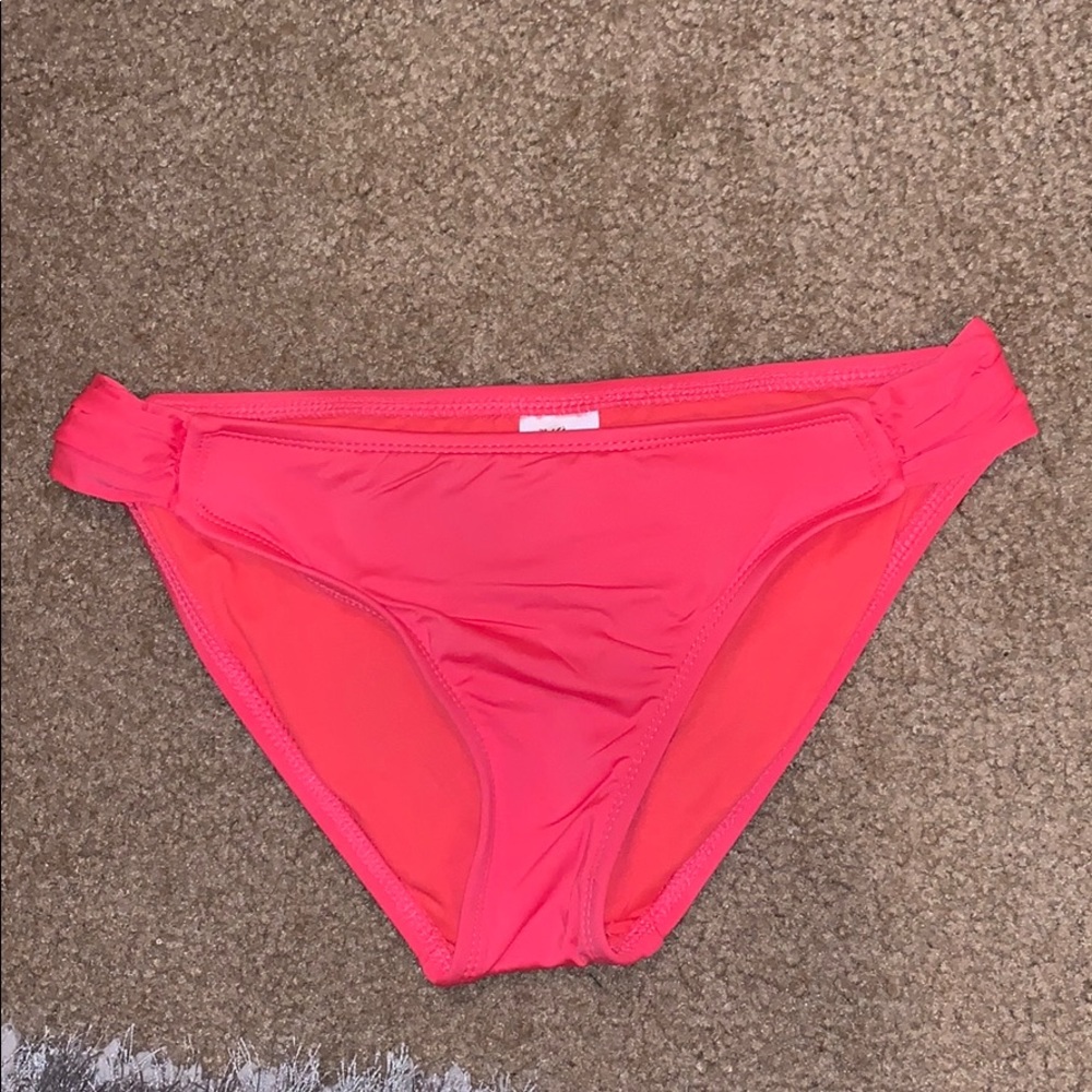 Bathing suit bottoms.